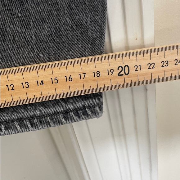 Levi's - Wedgie Straight Denim Jeans - Light Black - 30x26 - Picture 11 of 14